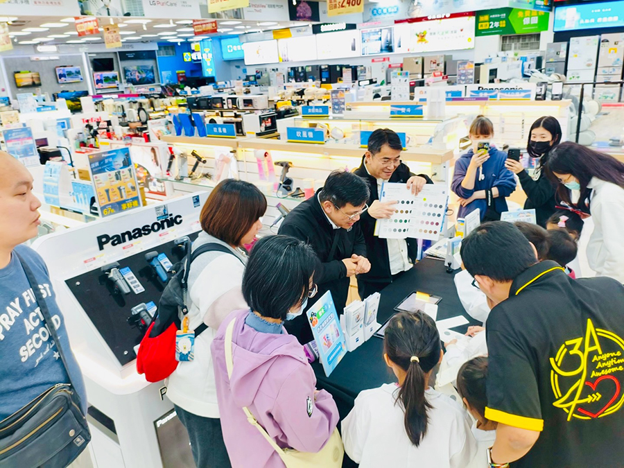 小小驗光師體驗日一起認識視力的秘密